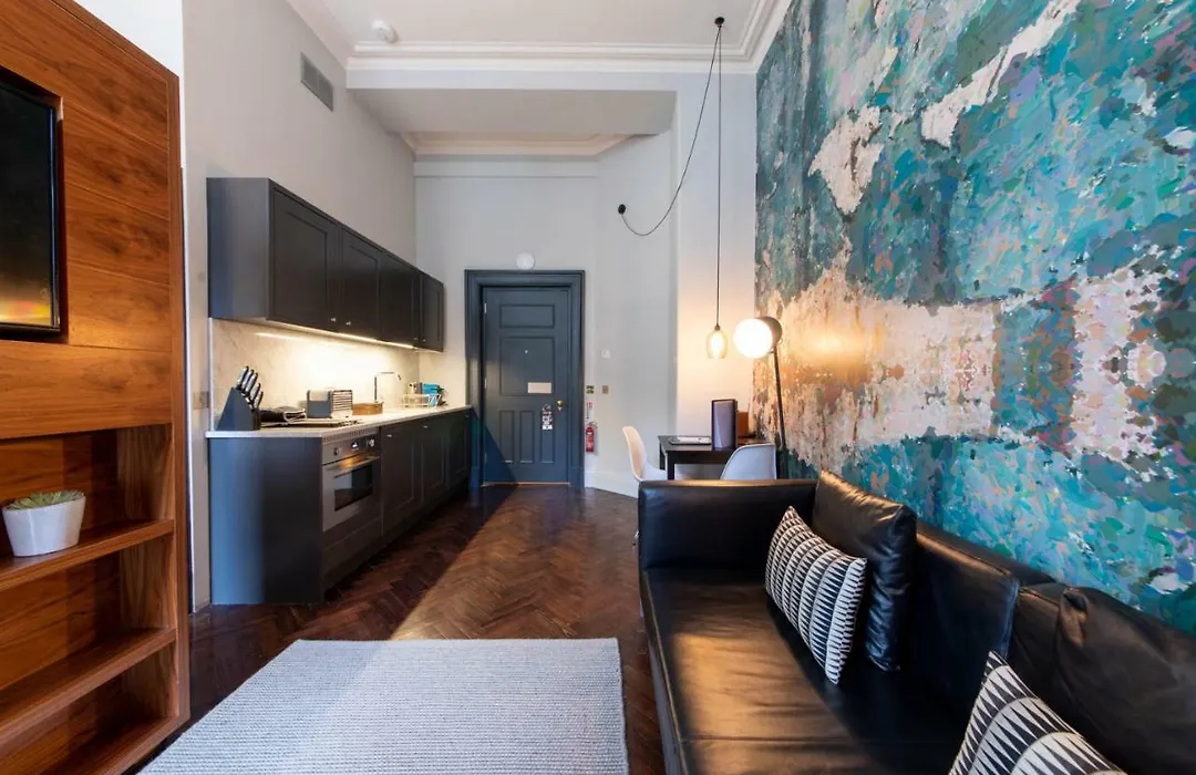 Linton Collection - Lord Lyons Chambers Appartement *